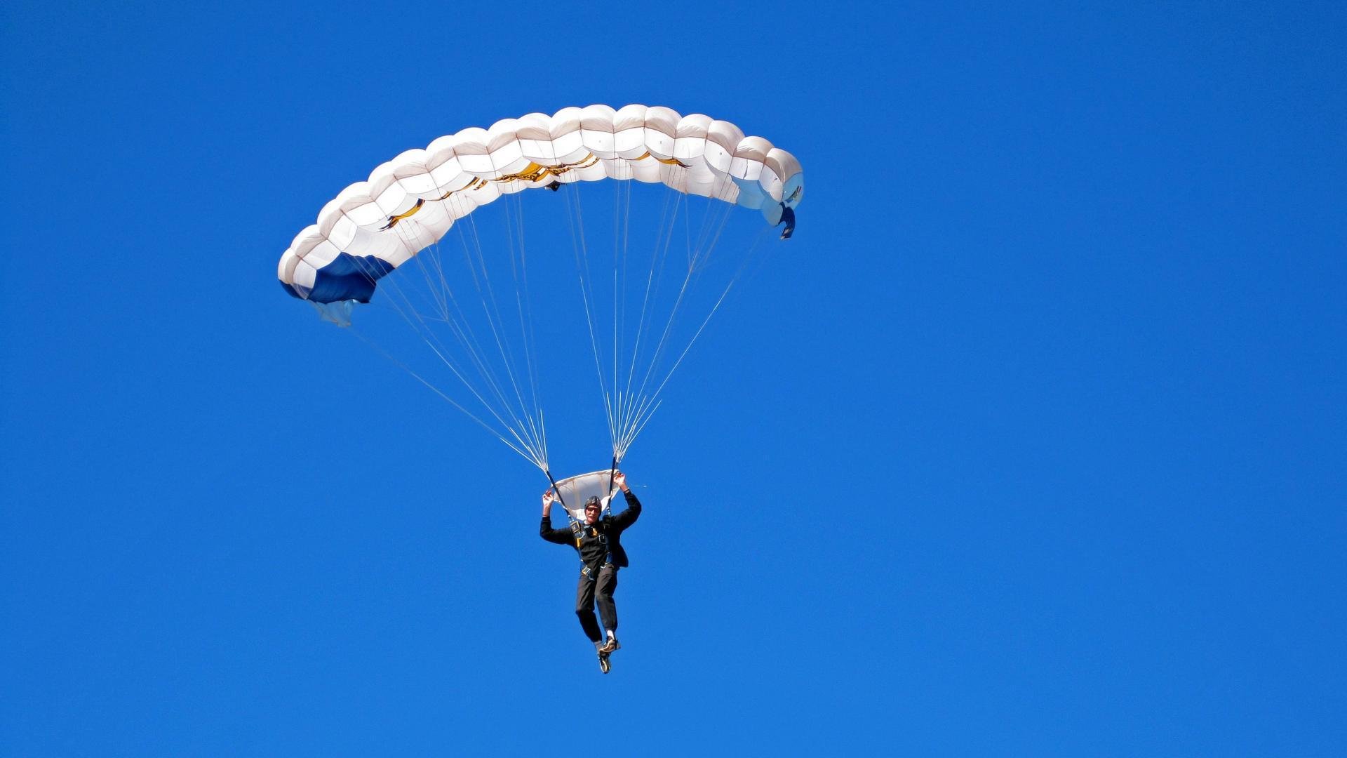 CBA联盟开展社区公益行提升球队社会责任感,社区篮球队