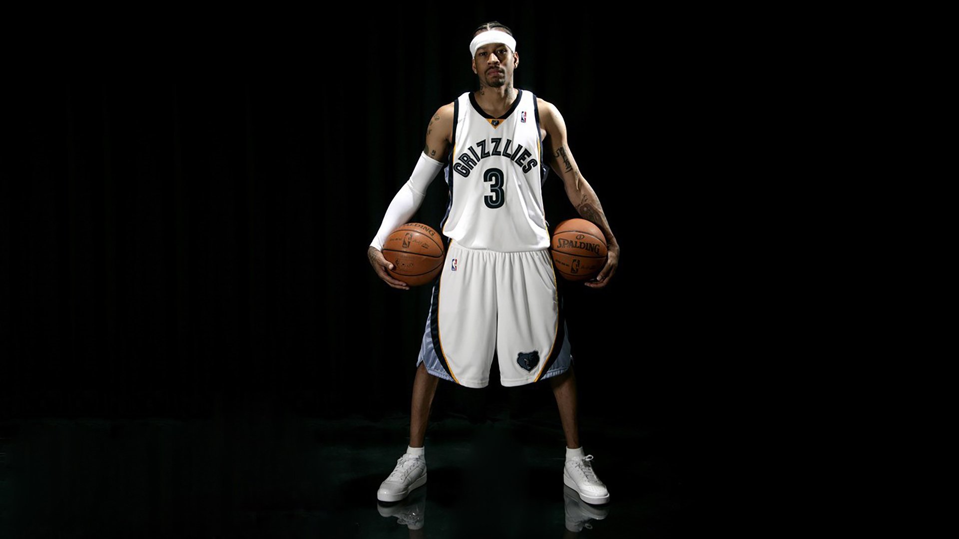 字母哥快速转身突破直插篮下完成暴扣,字母哥进nba